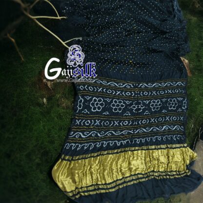 Black Rai Dano Bandhani Saree Pure GajiSilk Lagdi - Image 4