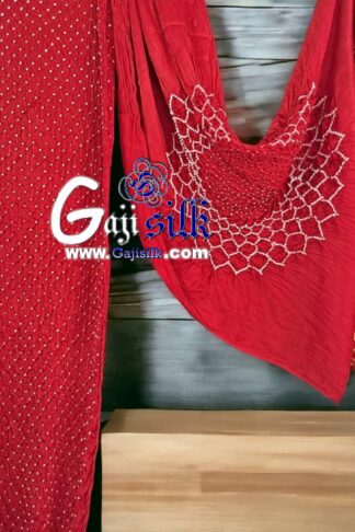 Red Makdi Bandhani Saree GajiSilk Lagdi Palav
