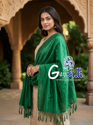 Green Single Color Plain Dupatta Ultra-Lightweight in Pure Gaji Silk